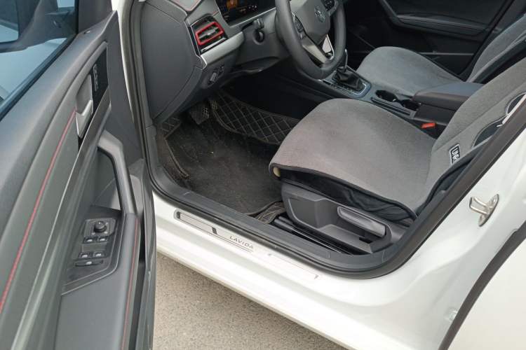 Used Volkswagen Lavida 2024 300TSI DSG Starry Sky Deluxe Edition Driver Seat