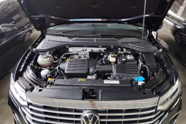 Used Volkswagen Lavida 2024 1.5L Automatic 5 Million Edition Engine Bay