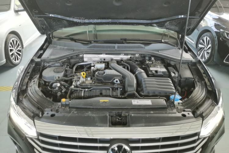 Used Volkswagen Lavida 2024 300TSI DSG Full-Comfort Edition Engine Bay