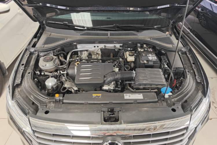 Used Volkswagen Lavida 2024 1.5L Automatic 5 Million Edition Engine Bay