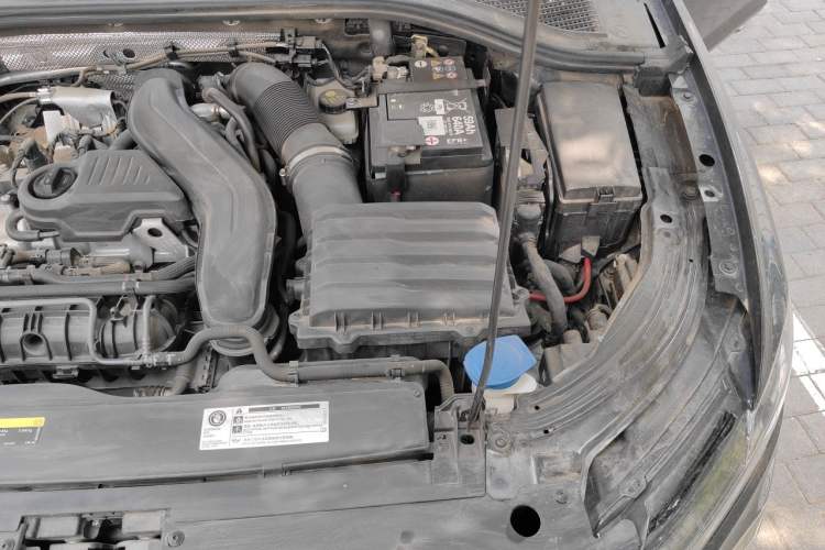 Used Volkswagen Lavida 2024 300TSI DSG Starry Sky Leading Edition Engine Bay Left