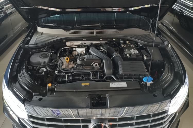 Used Volkswagen Lavida 2024 300TSI DSG Full-Comfort Edition Engine Bay