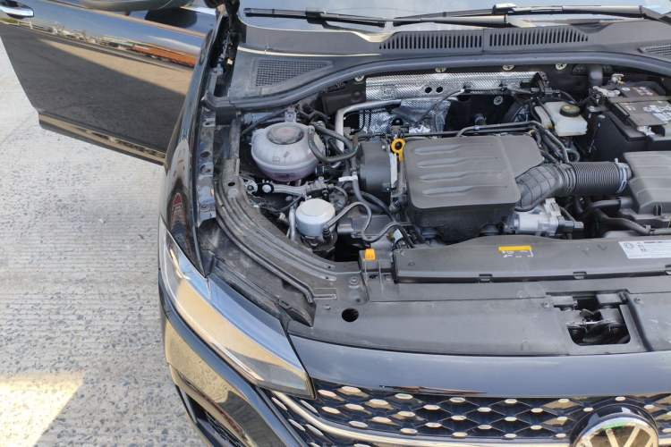 Used Volkswagen Lavida 2024 1.5L Automatic Starry Sky 5 Million Edition Engine Bay Right
