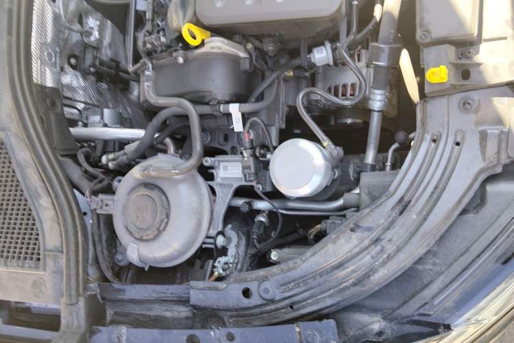 Used Volkswagen Lavida 2024 1.5L Automatic 5 Million Edition Engine Bay Right