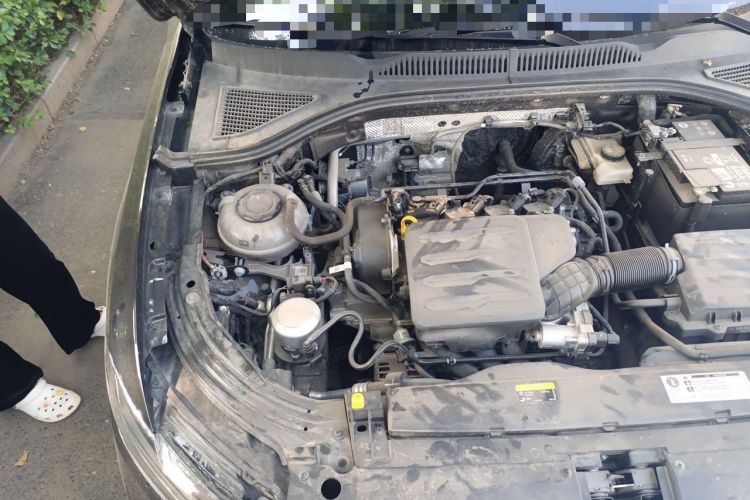 Used Volkswagen Lavida 2024 1.5L Automatic Starry Sky 5 Million Edition Engine Bay Right