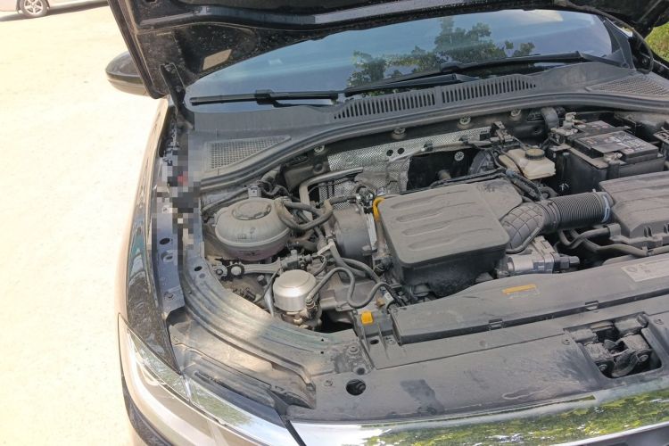Used Volkswagen Lavida 2024 1.5L Automatic 5 Million Edition Engine Bay Right