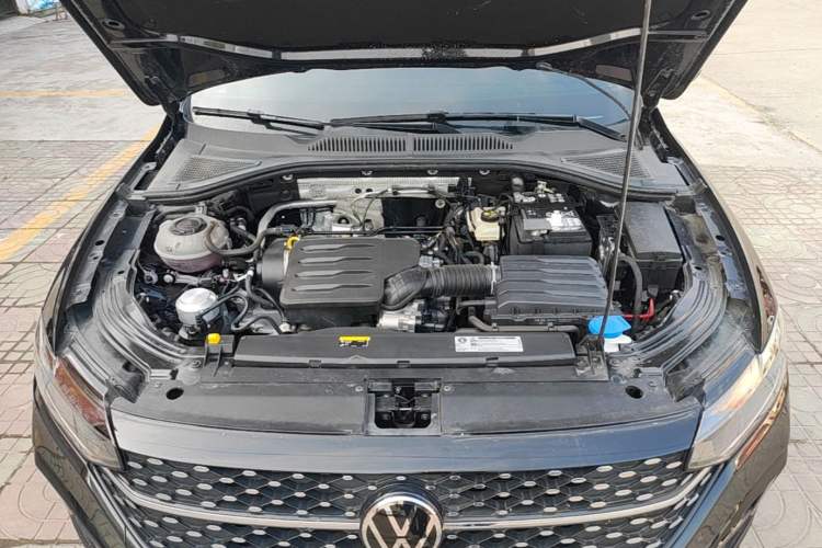 Used Volkswagen Lavida 2024 1.5L Automatic Starry Sky 5 Million Edition Engine Bay