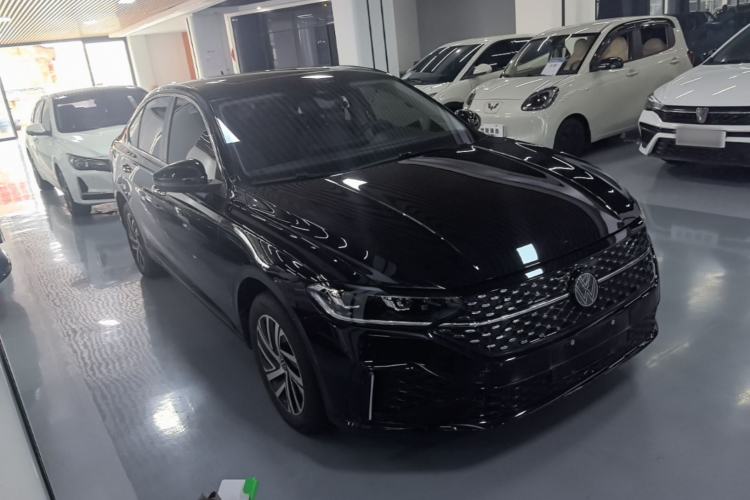 Used Volkswagen Lavida 2024 1.5L Automatic Starry Sky 5 Million Edition Front Right 45 Deg
