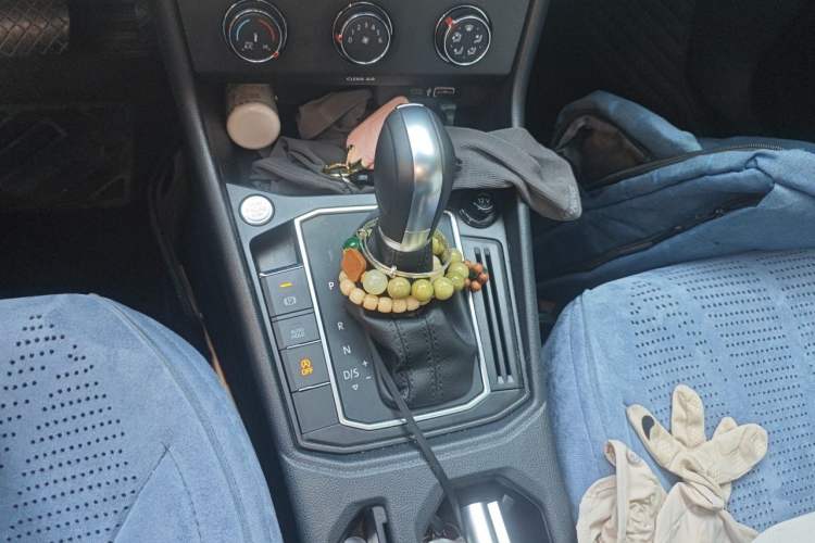 Used Volkswagen Lavida 2024 1.5L Automatic Starry Sky 5 Million Edition Gear Lever
