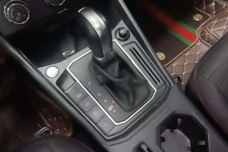 Used Volkswagen Lavida 2024 300TSI DSG Starry Sky Deluxe Edition Gear Lever
