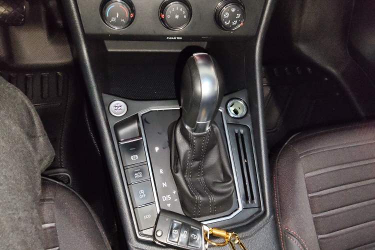 Used Volkswagen Lavida 2024 300TSI DSG Starry Sky Deluxe Edition Gear Lever