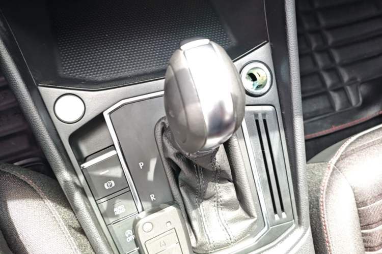 Used Volkswagen Lavida 2024 300TSI DSG Starry Sky Deluxe Edition Gear Lever