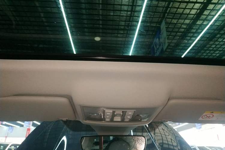 Used Volkswagen Lavida 2024 300TSI DSG Full-Comfort Edition Headliner