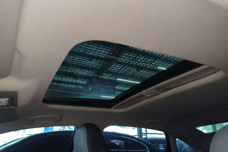 Used Volkswagen Lavida 2024 300TSI DSG Full-Comfort Edition Headliner