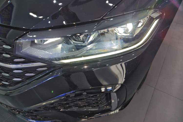Used Volkswagen Lavida 2024 300TSI DSG Starry Sky Deluxe Edition Left Front Headlight