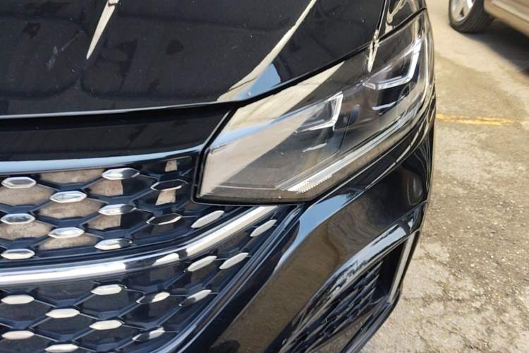 Used Volkswagen Lavida 2024 1.5L Automatic Starry Sky 5 Million Edition Left Front Headlight