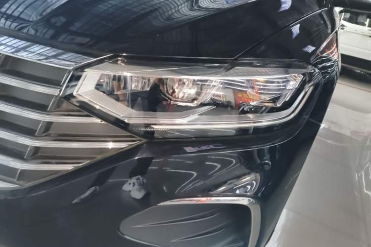 Used Volkswagen Lavida 2024 300TSI DSG Full-Comfort Edition Left Front Headlight