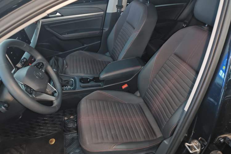 Used Volkswagen Lavida 2024 300TSI DSG Starry Sky Deluxe Edition Left Front Seat