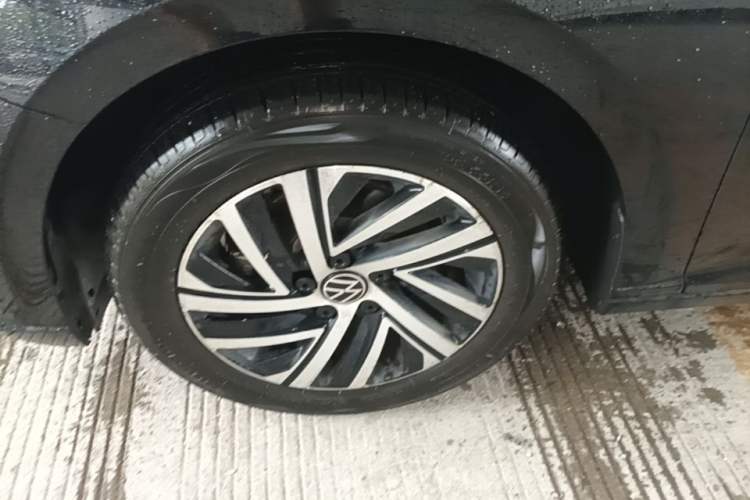 Used Volkswagen Lavida 2024 1.5L Automatic 5 Million Edition Left Front Wheel Hub