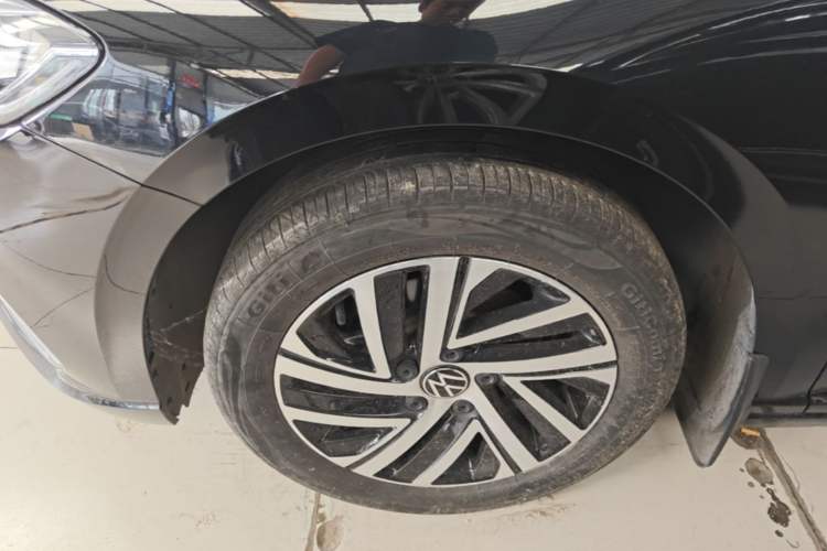 Used Volkswagen Lavida 2024 1.5L Automatic 5 Million Edition Left Front Wheel Hub