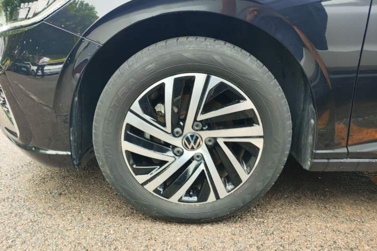 Used Volkswagen Lavida 2024 300TSI DSG Starry Sky Leading Edition Left Front Wheel Hub