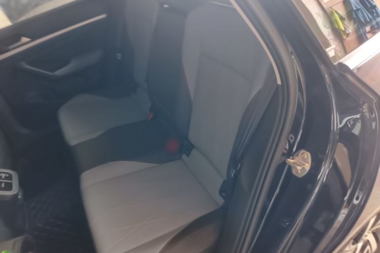 Used Volkswagen Lavida 2024 1.5L Automatic Starry Sky 5 Million Edition Left Rear Seat