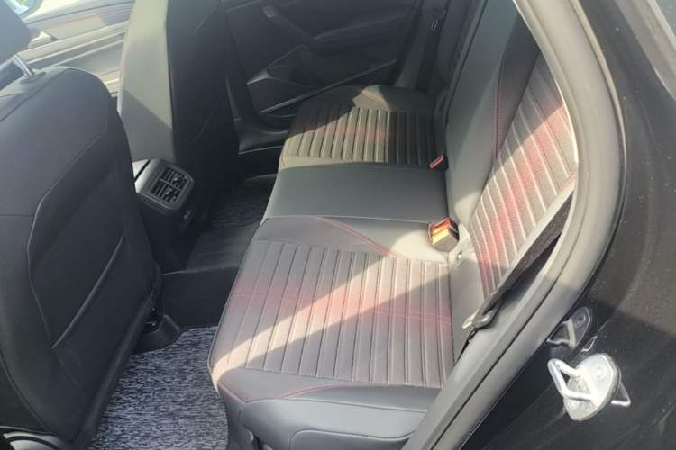 Used Volkswagen Lavida 2024 300TSI DSG Starry Sky Deluxe Edition Left Rear Seat