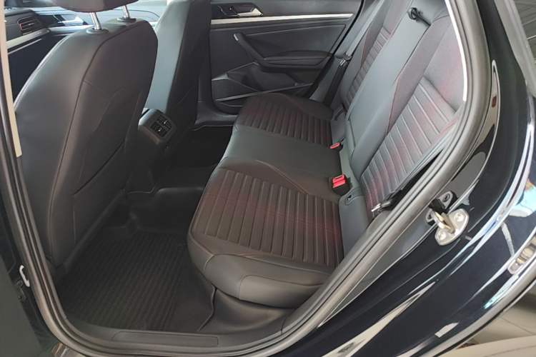 Used Volkswagen Lavida 2024 300TSI DSG Starry Sky Deluxe Edition Left Rear Seat