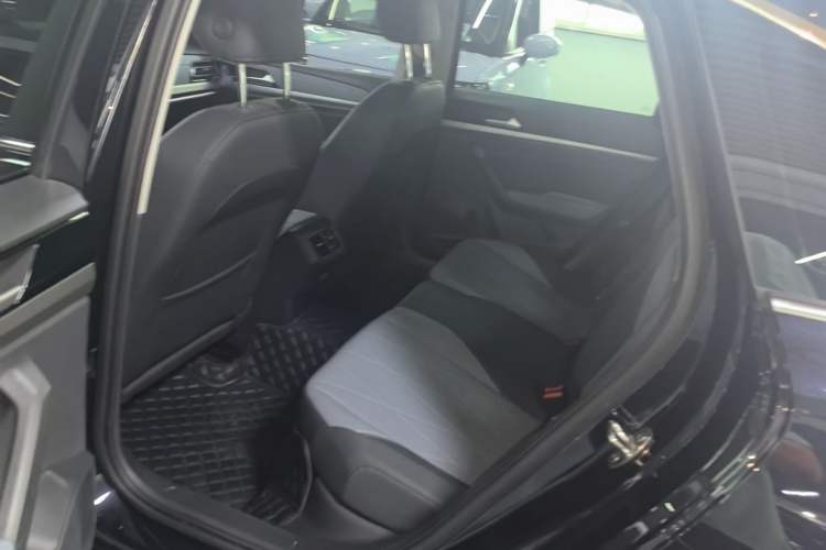 Used Volkswagen Lavida 2024 1.5L Automatic Starry Sky 5 Million Edition Left Rear Seat
