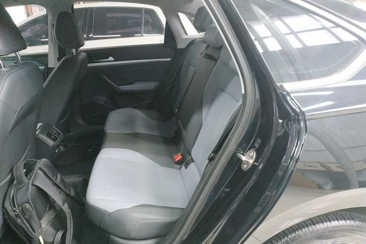 Used Volkswagen Lavida 2024 1.5L Automatic Starry Sky 5 Million Edition Left Rear Seat