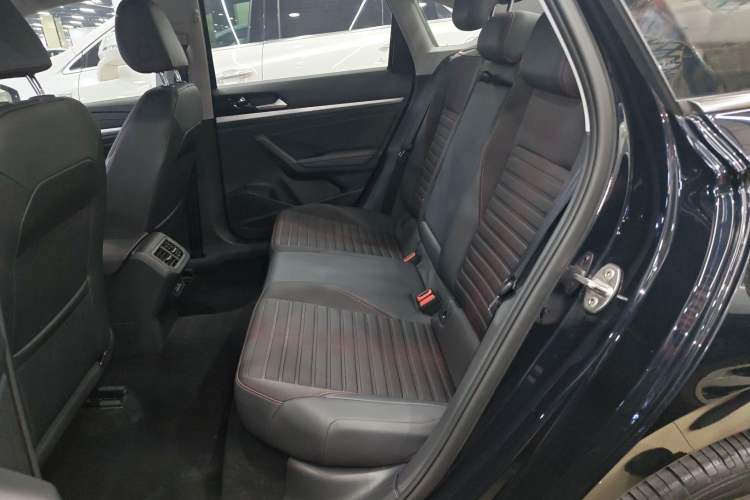 Used Volkswagen Lavida 2024 300TSI DSG Starry Sky Deluxe Edition Left Rear Seat