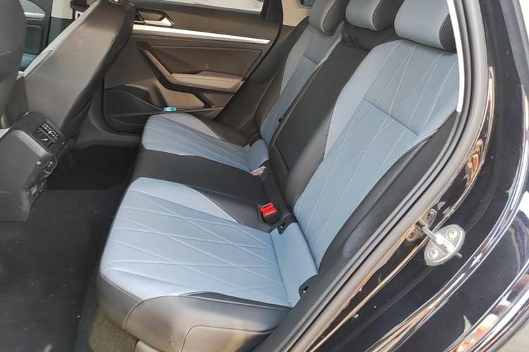 Used Volkswagen Lavida 2024 1.5L Automatic Starry Sky 5 Million Edition Left Rear Seat