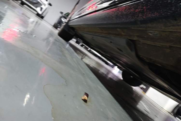 Used Volkswagen Lavida 2024 1.5L Automatic 5 Million Edition Left Side Sill