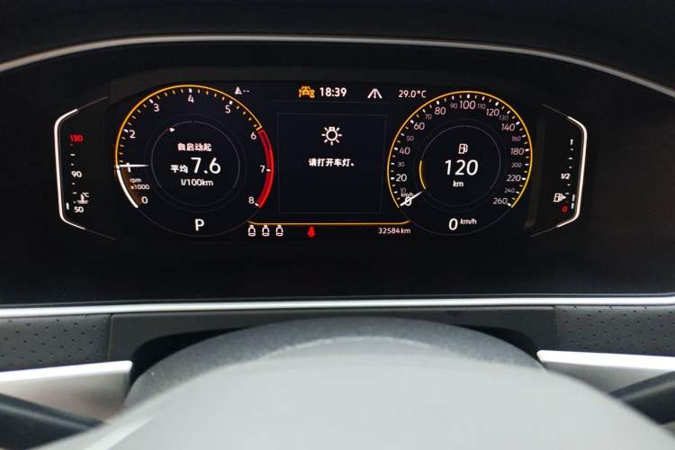 Used Volkswagen Lavida 2024 300TSI DSG Starry Sky Leading Edition Odometer Close Up