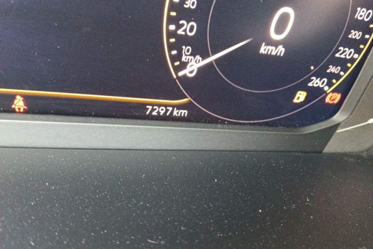Used Volkswagen Lavida 2024 1.5L Automatic 5 Million Edition Odometer Close Up