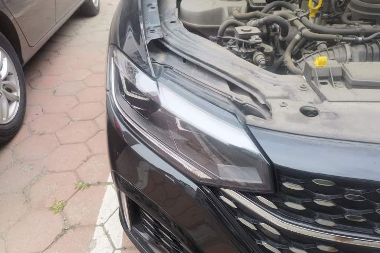 Used Volkswagen Lavida 2024 300TSI DSG Full-Comfort Edition Right Front Headlight