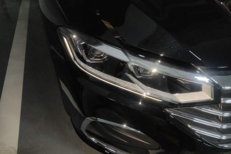 Used Volkswagen Lavida 2024 1.5L Automatic 5 Million Edition Right Front Headlight