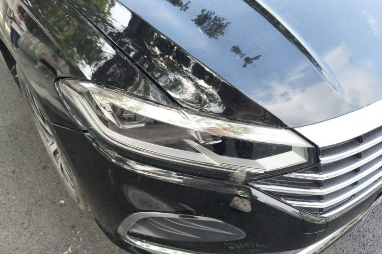 Used Volkswagen Lavida 2024 1.5L Automatic 5 Million Edition Right Front Headlight