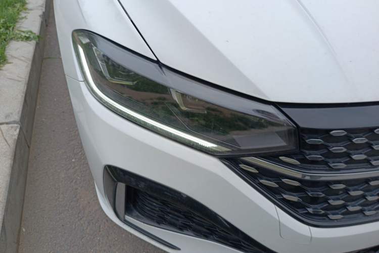 Used Volkswagen Lavida 2024 300TSI DSG Starry Sky Deluxe Edition Right Front Headlight