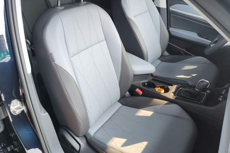 Used Volkswagen Lavida 2024 1.5L Automatic Starry Sky 5 Million Edition Right Front Seat