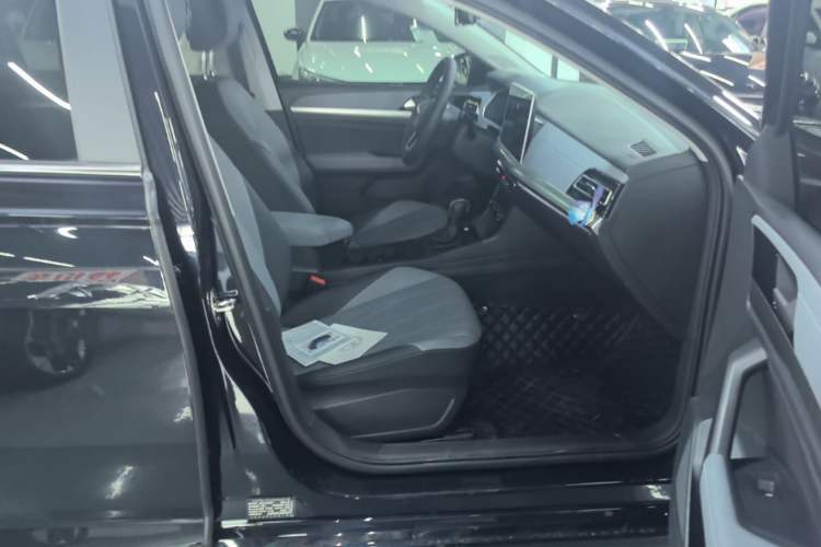 Used Volkswagen Lavida 2024 1.5L Automatic Starry Sky 5 Million Edition Right Front Seat
