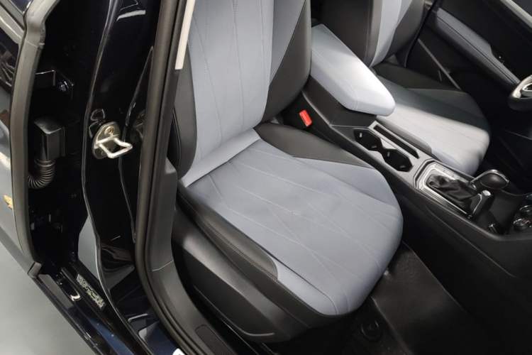 Used Volkswagen Lavida 2024 1.5L Automatic 5 Million Edition Right Front Seat