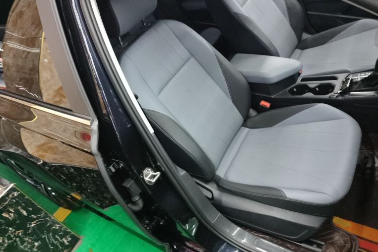 Used Volkswagen Lavida 2024 1.5L Automatic Starry Sky 5 Million Edition Right Front Seat