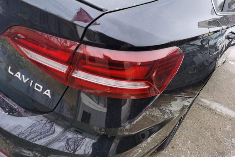 Used Volkswagen Lavida 2024 300TSI DSG Starry Sky Leading Edition Right Rear Taillight