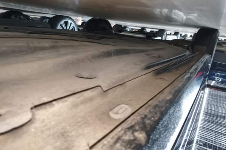 Used Volkswagen Lavida 2024 300TSI DSG Full-Comfort Edition Right Side Sill