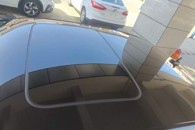 Used Volkswagen Lavida 2024 300TSI DSG Full-Comfort Edition Roof