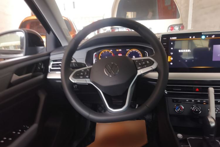 Used Volkswagen Lavida 2024 1.5L Automatic Starry Sky 5 Million Edition Steering Wheel