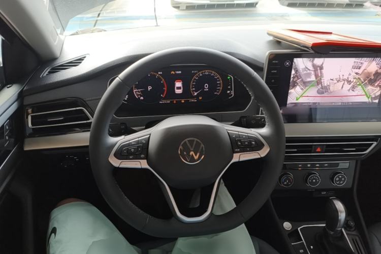 Used Volkswagen Lavida 2024 1.5L Automatic Starry Sky 5 Million Edition Steering Wheel