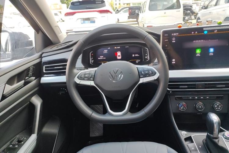 Used Volkswagen Lavida 2024 1.5L Automatic Starry Sky 5 Million Edition Steering Wheel