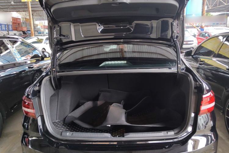 Used Volkswagen Lavida 2024 1.5L Automatic 5 Million Edition Trunk